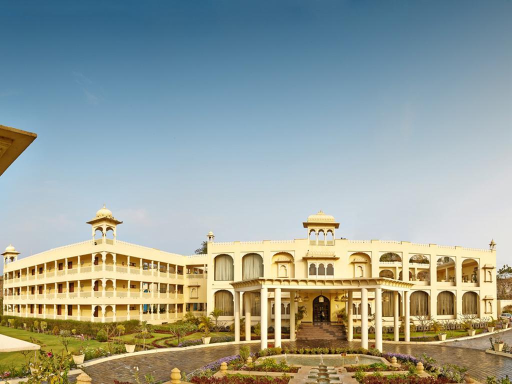 Club Mahindra Udaipur Hotel Exterior photo
