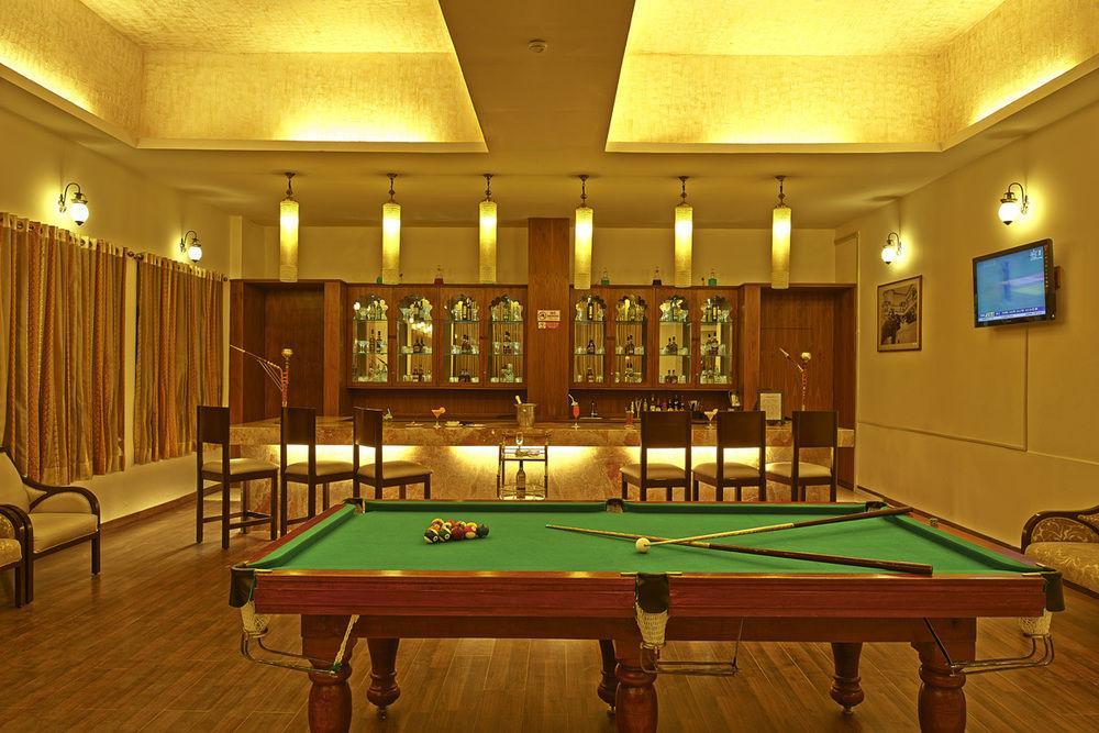 Club Mahindra Udaipur Hotel Exterior photo